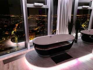 Апартаменты Bathtub View Luxury Apartments in Sky Tower Вроцлав Апартаменты с ванной и душем-7